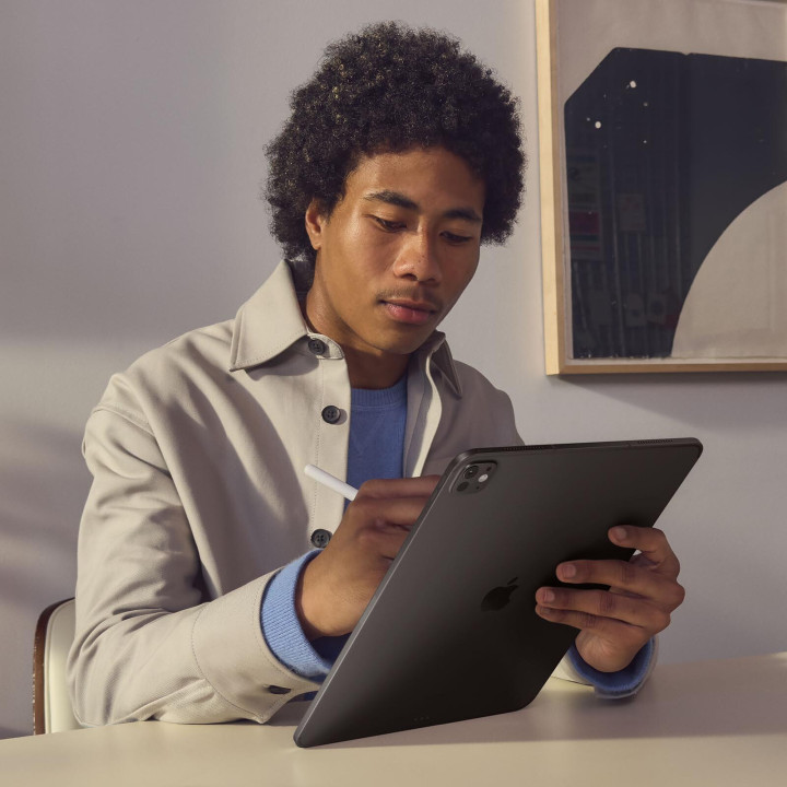 iPad Pro 11" (2024)